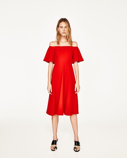 What Is Dressy Casual Here S What The Popular Wedding Dress Code