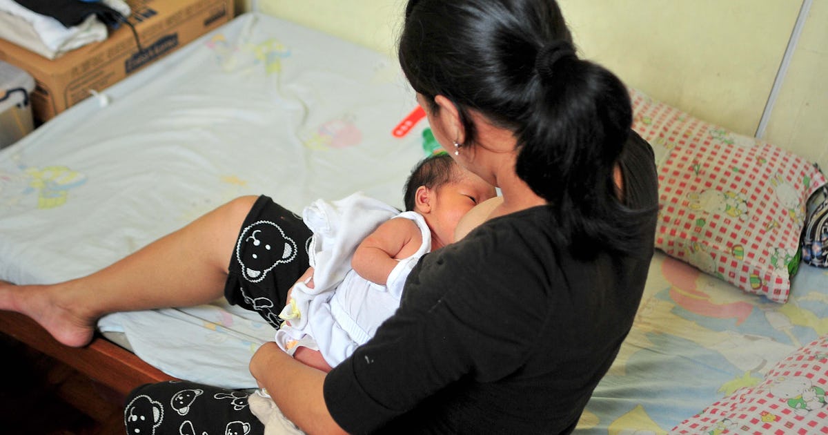 What To Do If You Have The Norovirus While Breastfeeding How It Might Affect Your Baby What To Do If You Have The Norovirus While Breastfeeding How It Might Affect Your Baby