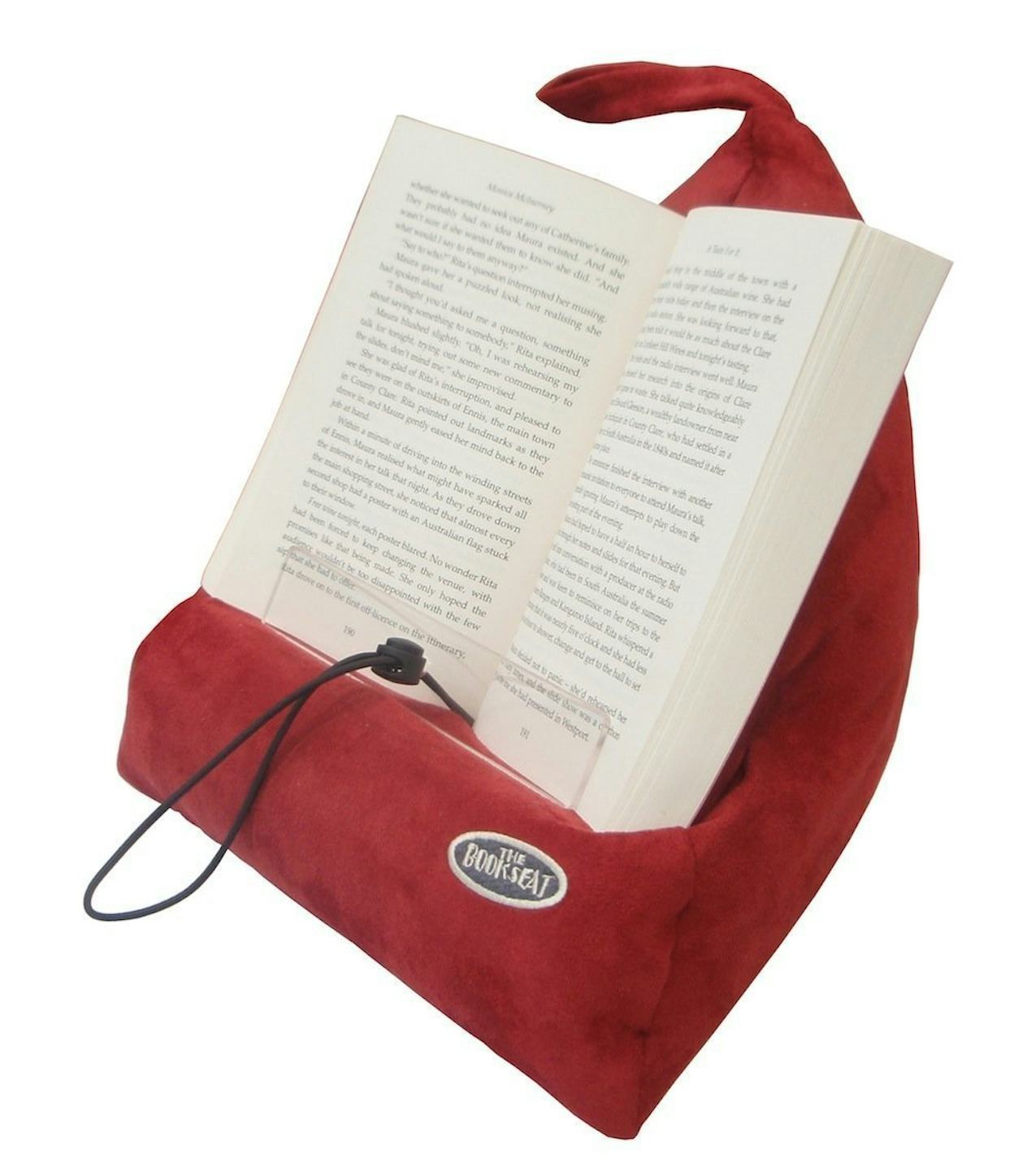 13 Bookish Accessories Every Reader Needs On The Road