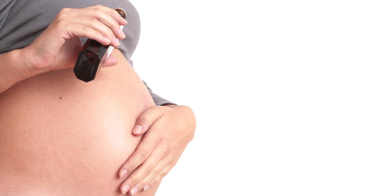 8 Ways Pregnant Women Can Use Coconut Oil To Help Them Inside & Out 8 Ways Pregnant Women Can Use Coconut Oil To Help Them Inside & Out