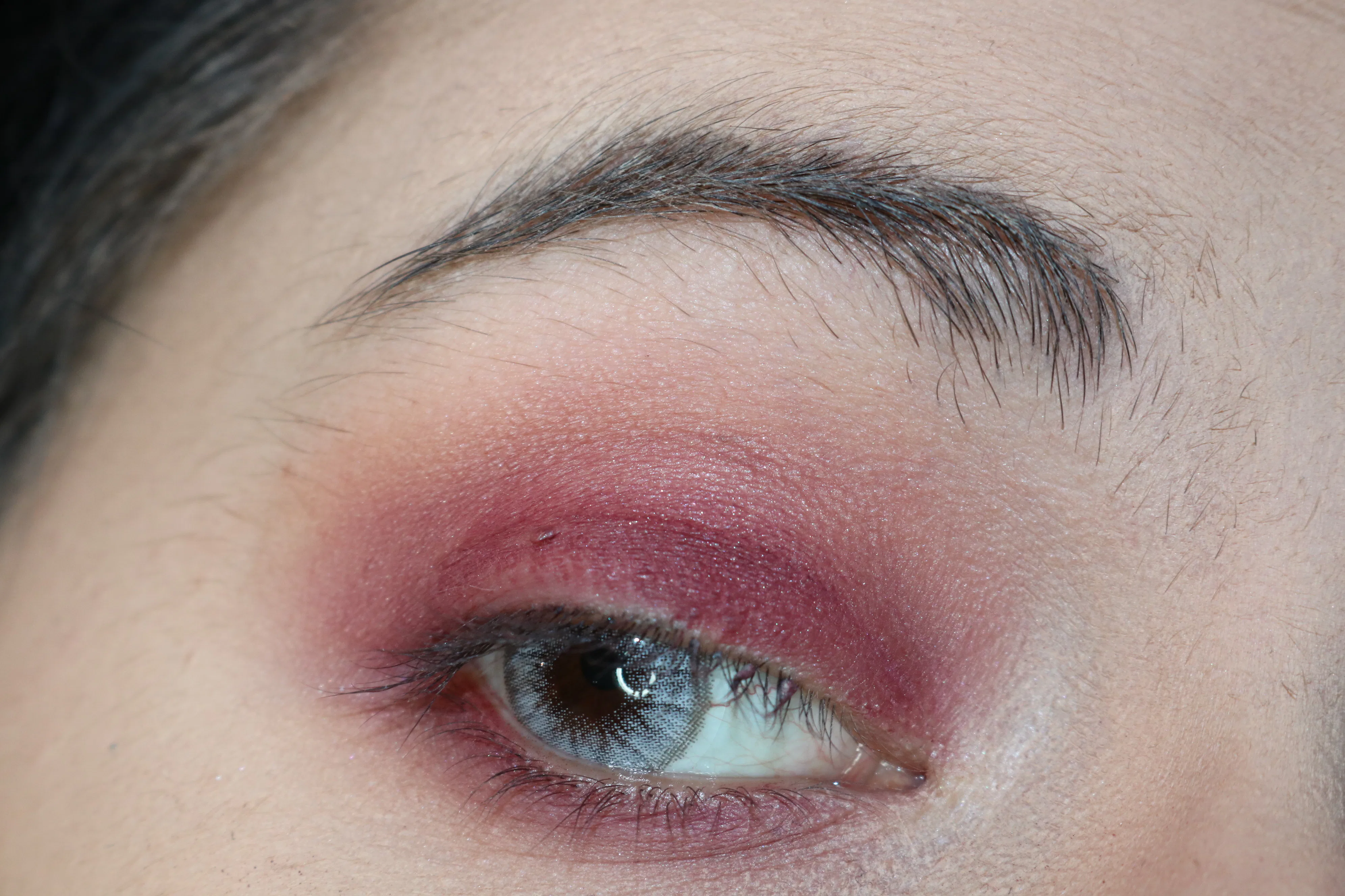I Tried 11 Social Media Makeup Hacks & Found Out That Most Of Them Are ...