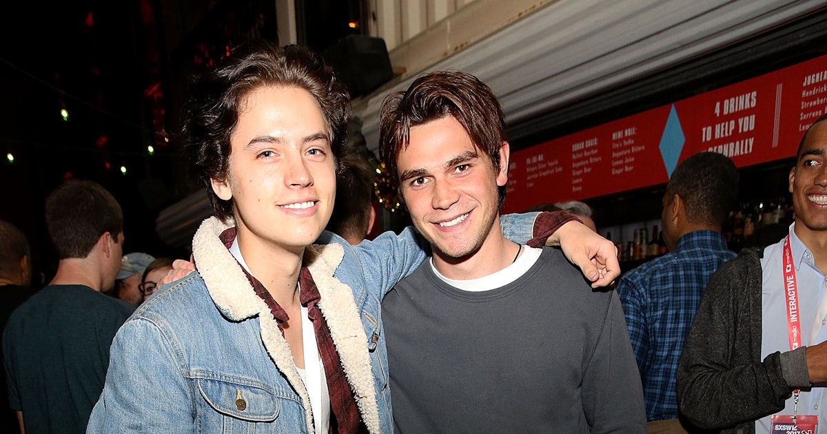 The Riverdale Cast S Snapchat Names So You Can Follow Along On