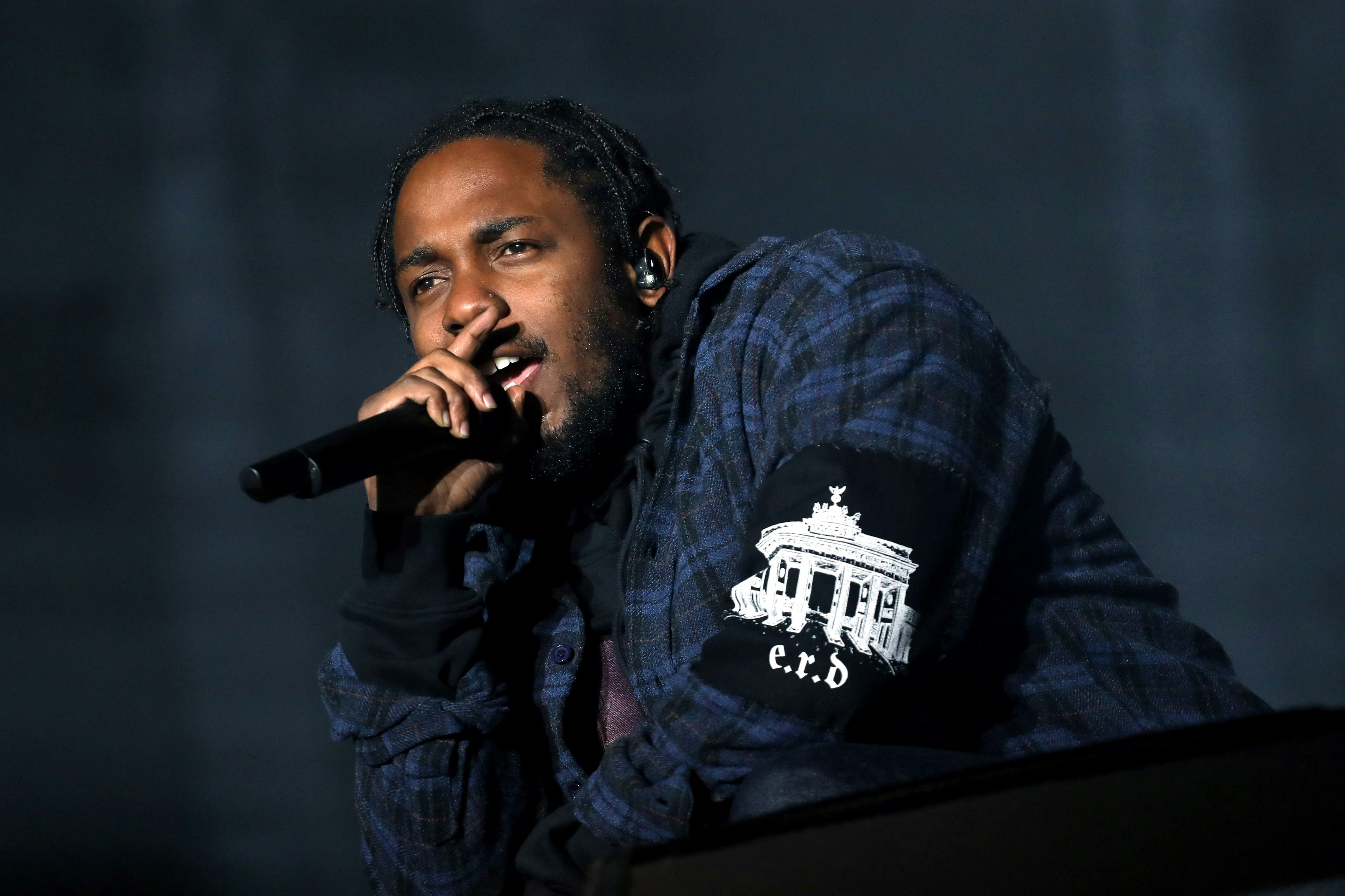 What Are The Backward Lyrics On Kendrick Lamar's 'DAMN.'? They Could ...