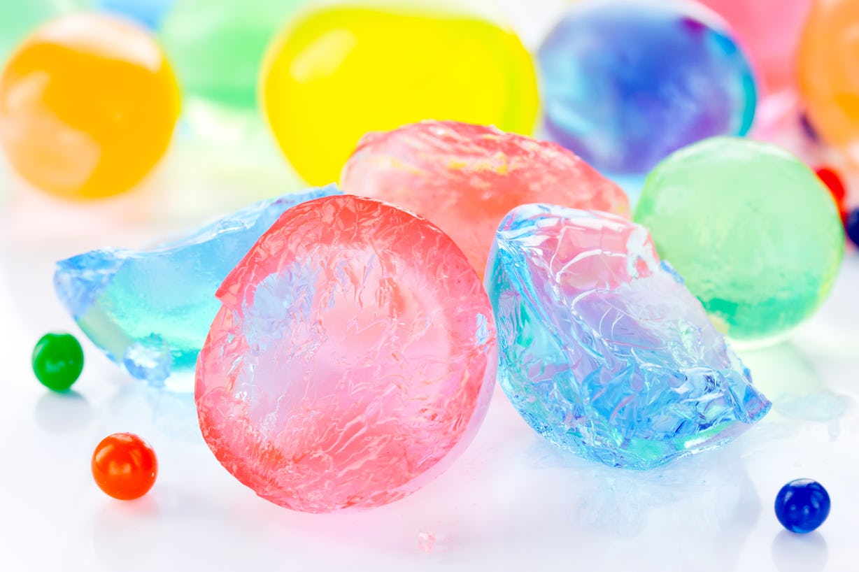 What Happens If My Kid Eats Water Beads? It's Not A Fun Situation