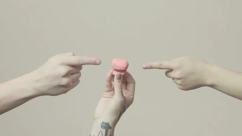I Tried 6 Sex Toys For Couples &amp; Here's How I'd Rank Them