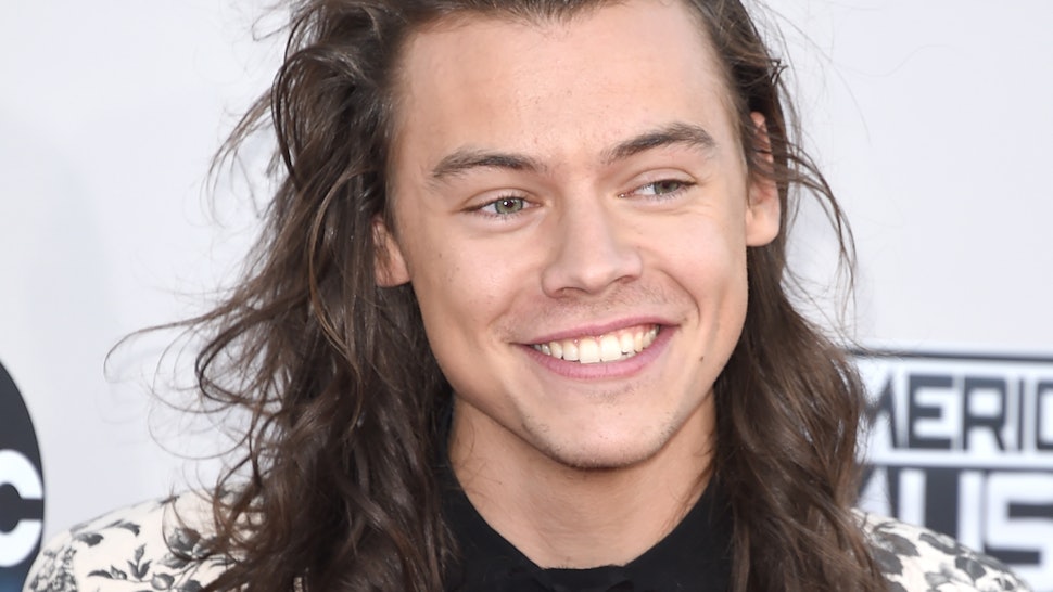 Harry Styles Short Hair On Rolling Stone Has The Internet All