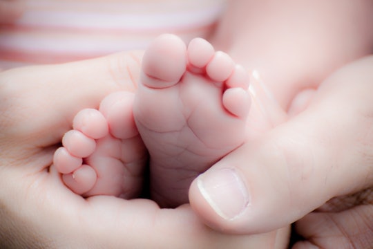 Is Paint Safe To Use On Baby's Feet? The Rules For Crafting With Tiny Feet