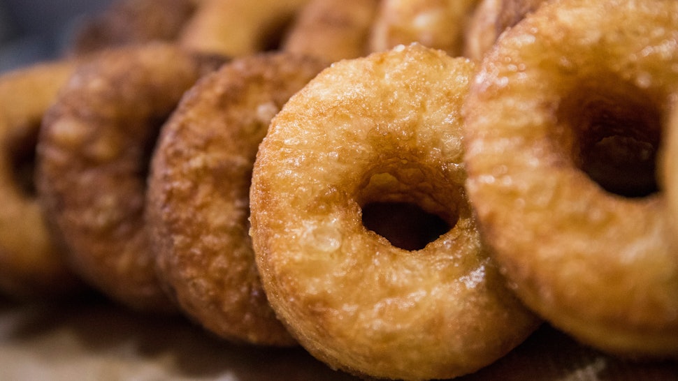 This Spaghetti Donut Is The Newest Food Hybrid & You�ll Definitely Want