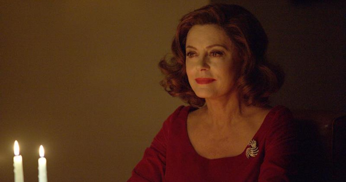 Bette Davis' Response To Joan Crawford's Death On 'Feud' Isn't As Cut