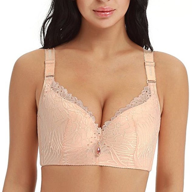 The 12 Best Bras For D Cups That Are Comfortable And Cute