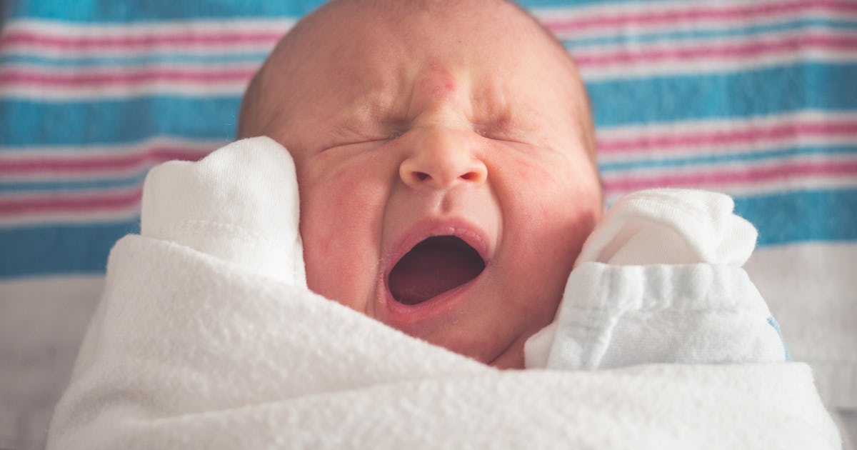 9 Of The Worst Ways To Respond To Your Baby's Poor Latch