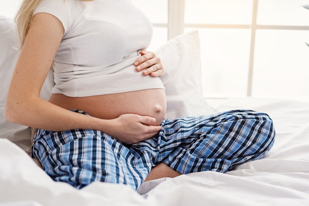 Can You Induce Labor At Home Before Going To The Hospital There Are A Few Things To Consider 