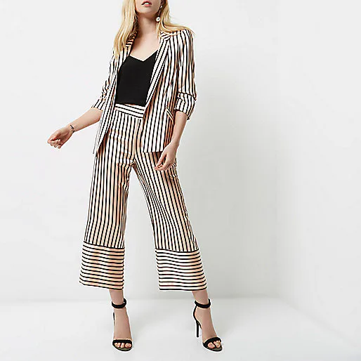 Where To Buy A Women’s Suit For Prom 2017