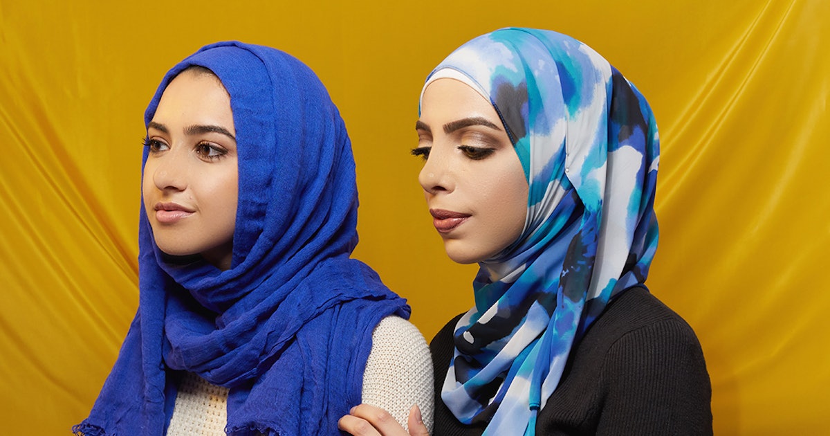 How 16 Hijabi  Women Use Makeup To Express Themselves
