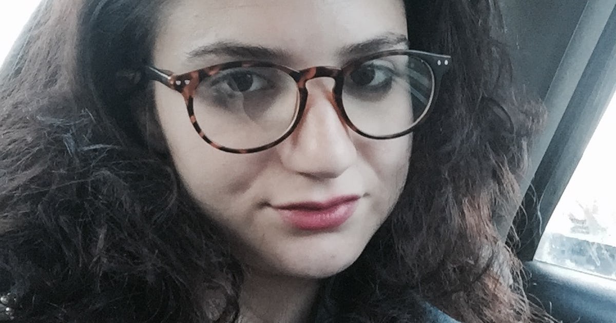 I Tried Hand Expression For A Week, & It Totally Sucked