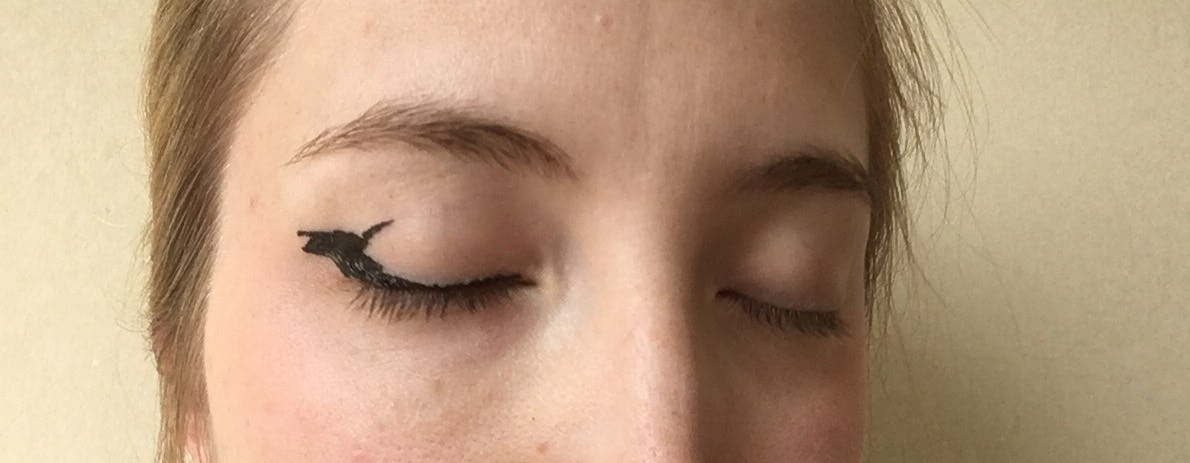 I Tried The Bobby Pin Eyeliner Hack To See If It’s As Easy As It Looks