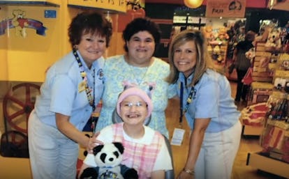 13 Chilling Photos Of Gypsy Rose & Dee Dee Blanchard You Need To See