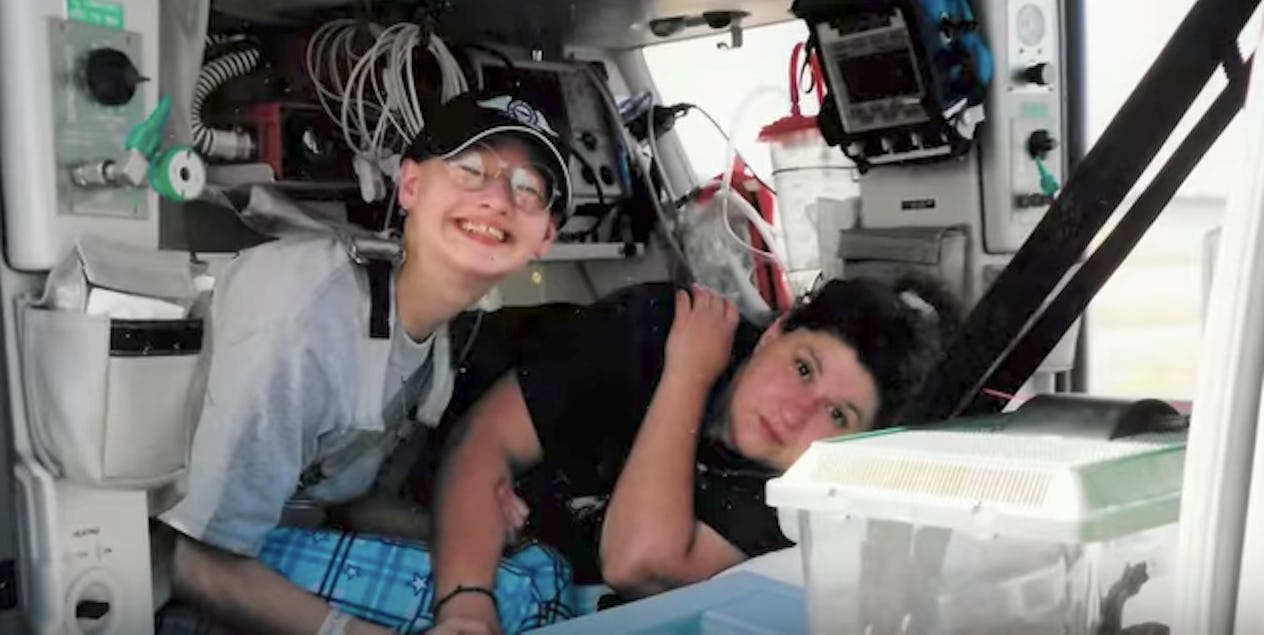 13 Chilling Photos Of Gypsy Rose & Dee Dee Blanchard You Need To See 13 Chilling Photos Of Gypsy Rose & Dee Dee Blanchard You Need To See