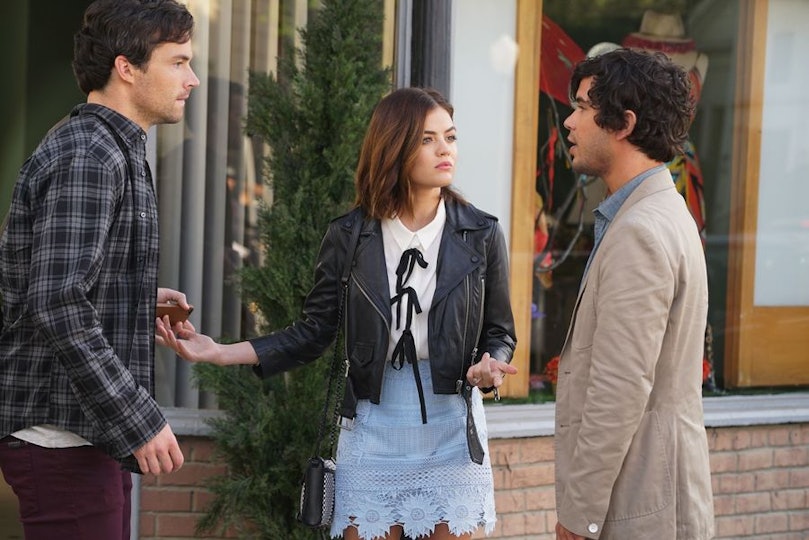 Do Aria And Ezra Get Married On Pretty Little Liars Season 7 Promises 
