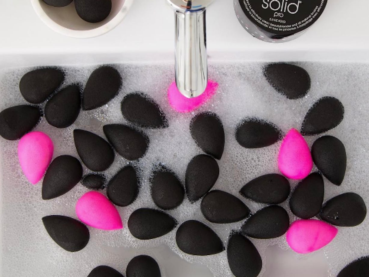 Here's Why BeautyBlender You To Always Wet Your Makeup