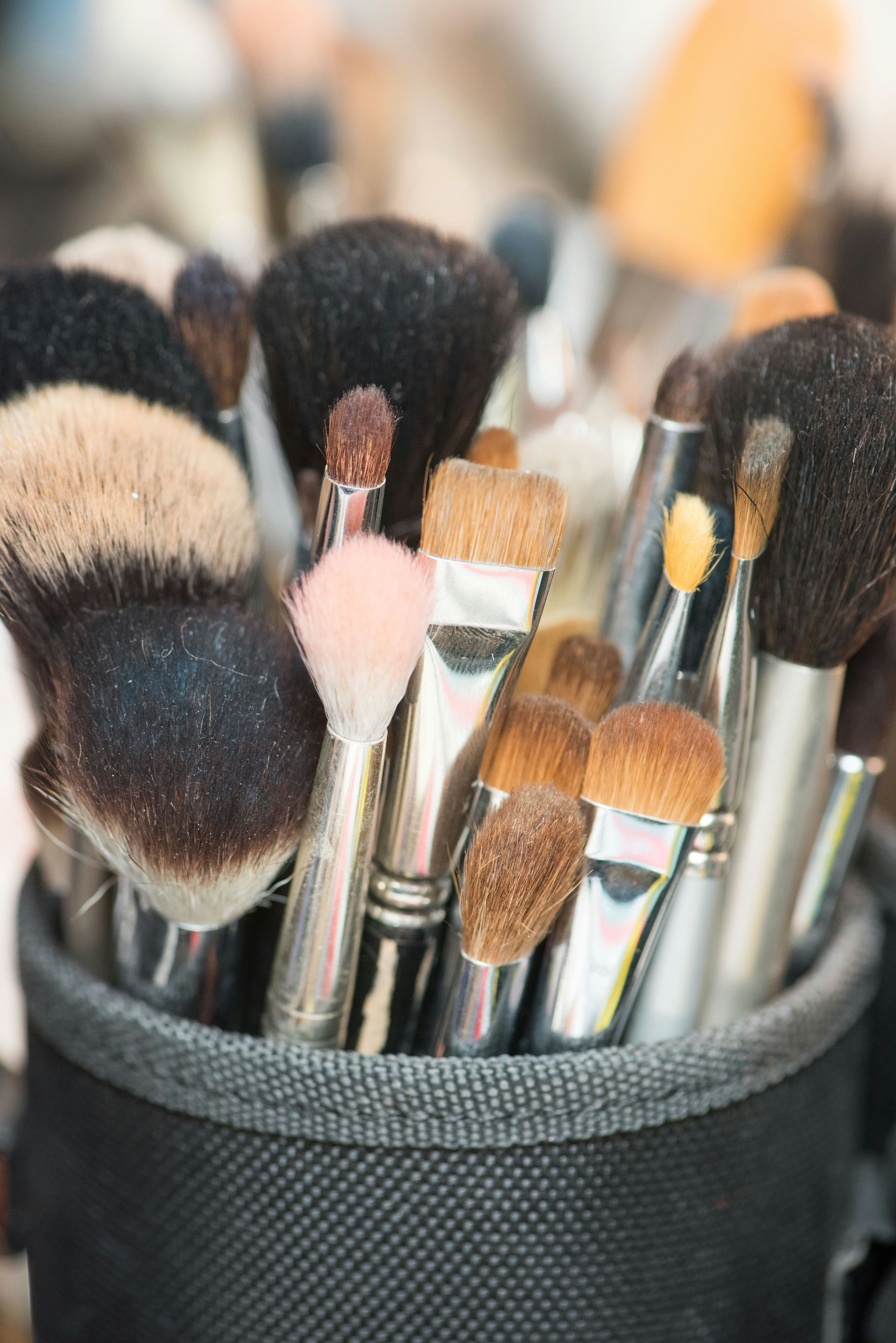 This Makeup Brush Cleaning Hack Will Make Washing Tools Seem Like Less