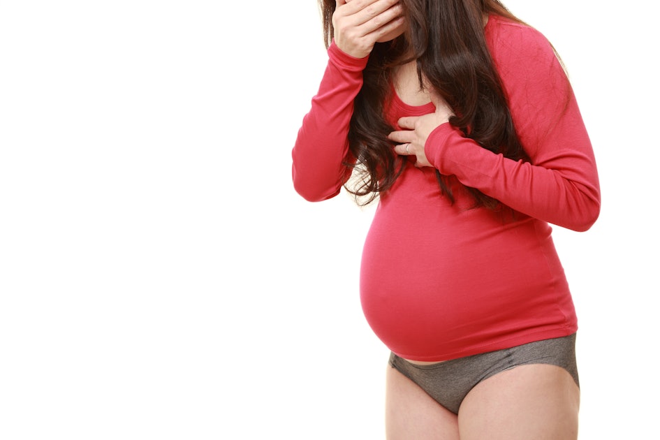 9 Ways To Cure Heartburn During Pregnancy &amp; Stop The Pain ...