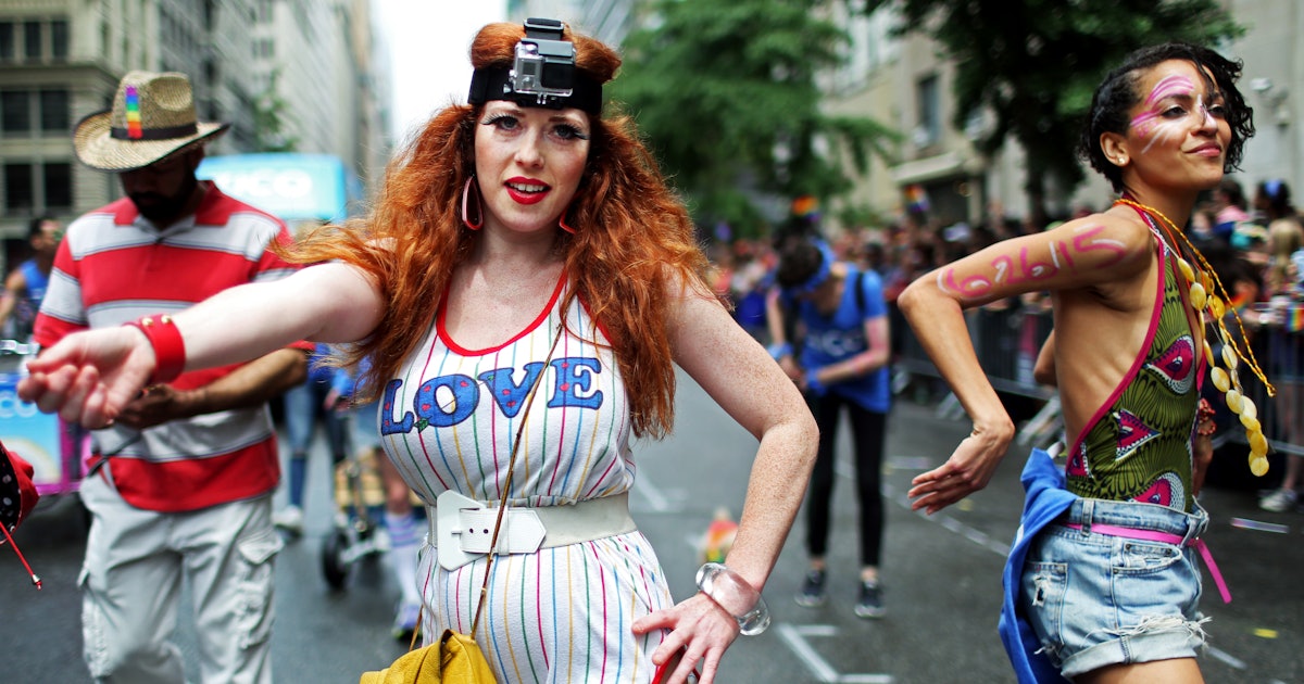 Парад легендарных сисек Парад легендарных сисек