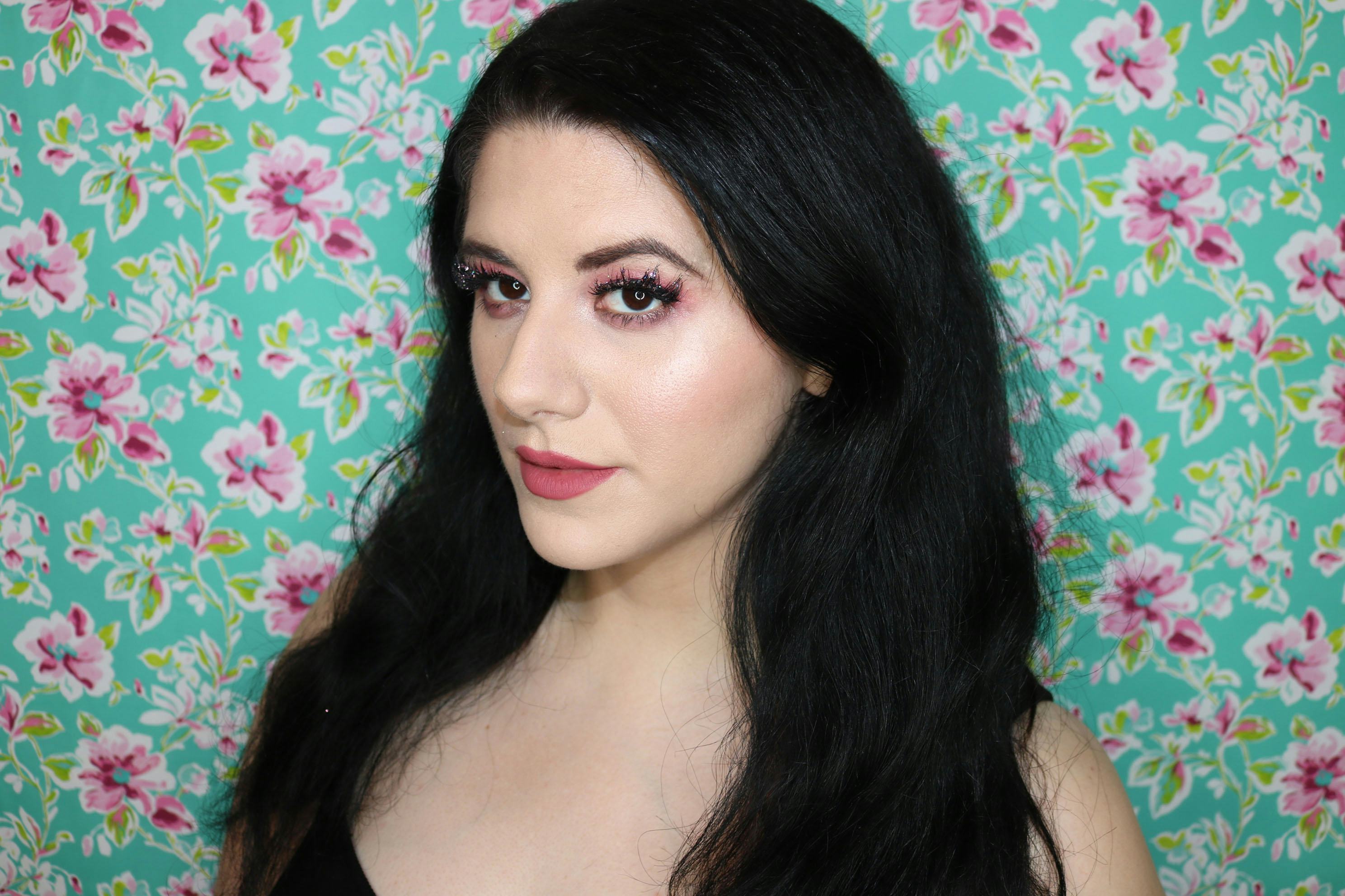 7 Ways To Wear Glitter On Literally Every Part Of Your Face