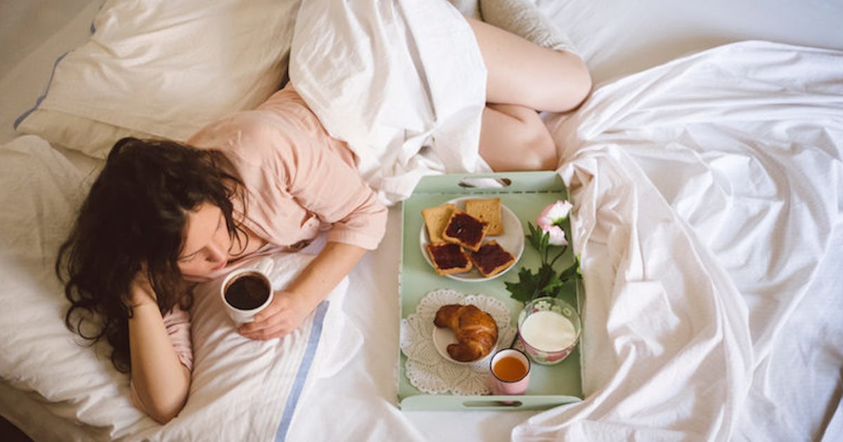 25 Struggles People Who Are Always Tired And Hungry Will Understand