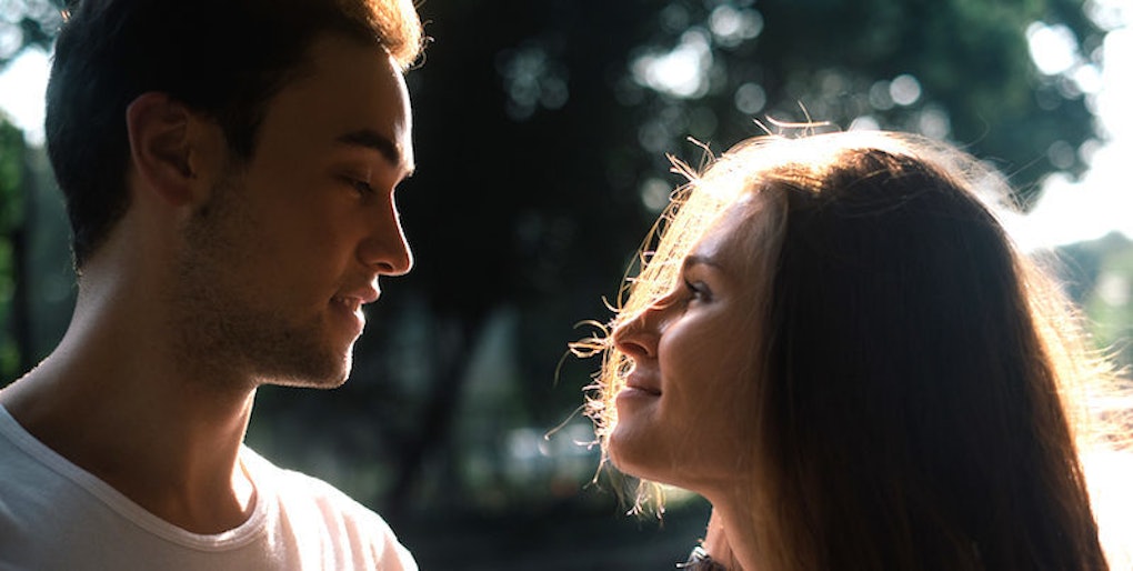 10 Crazy Things That Happen When You Re Falling In Love