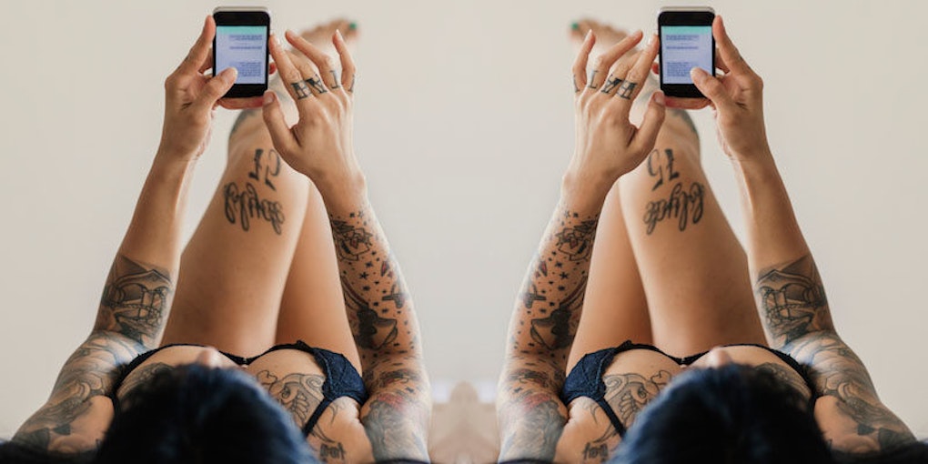 6 Ways Sexting Can Keep Your Long Term Relationship Going Strong