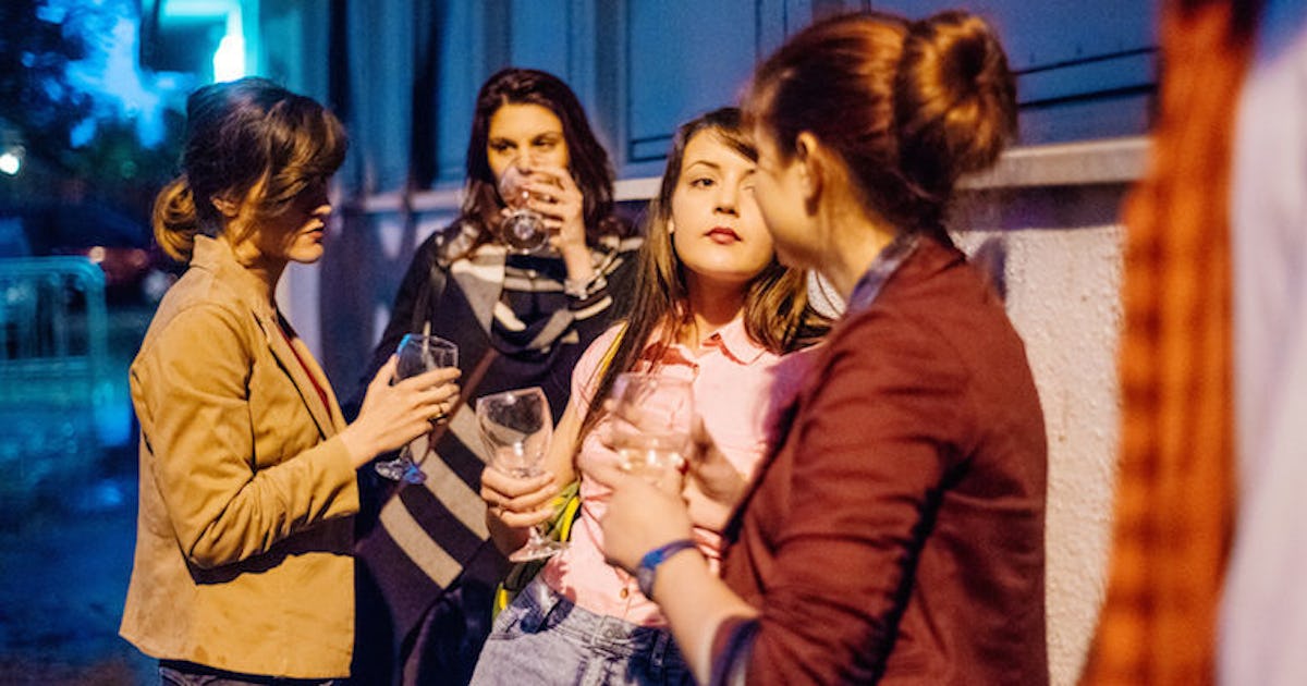 Why Post-Grad Life Is The No Man's Land Of Adulthood