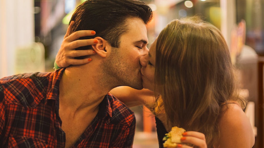 tongue kiss on first date