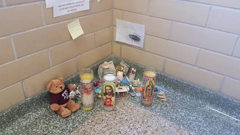 People Actually Held A Funeral Service For This Dead Cockroach (Photos)