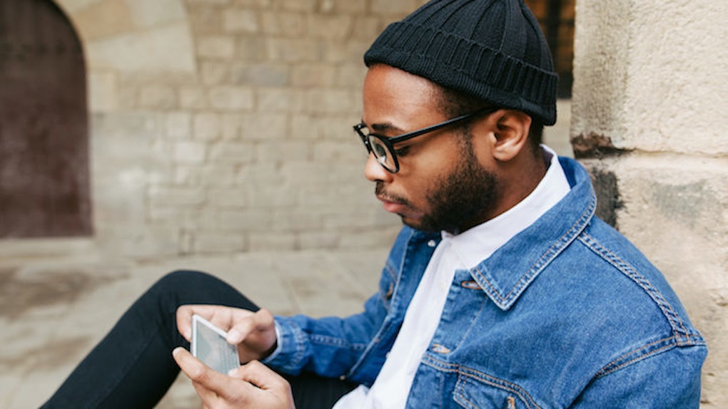 Dudes Here S How To Make A Tinder Profile That Ll Actually Get