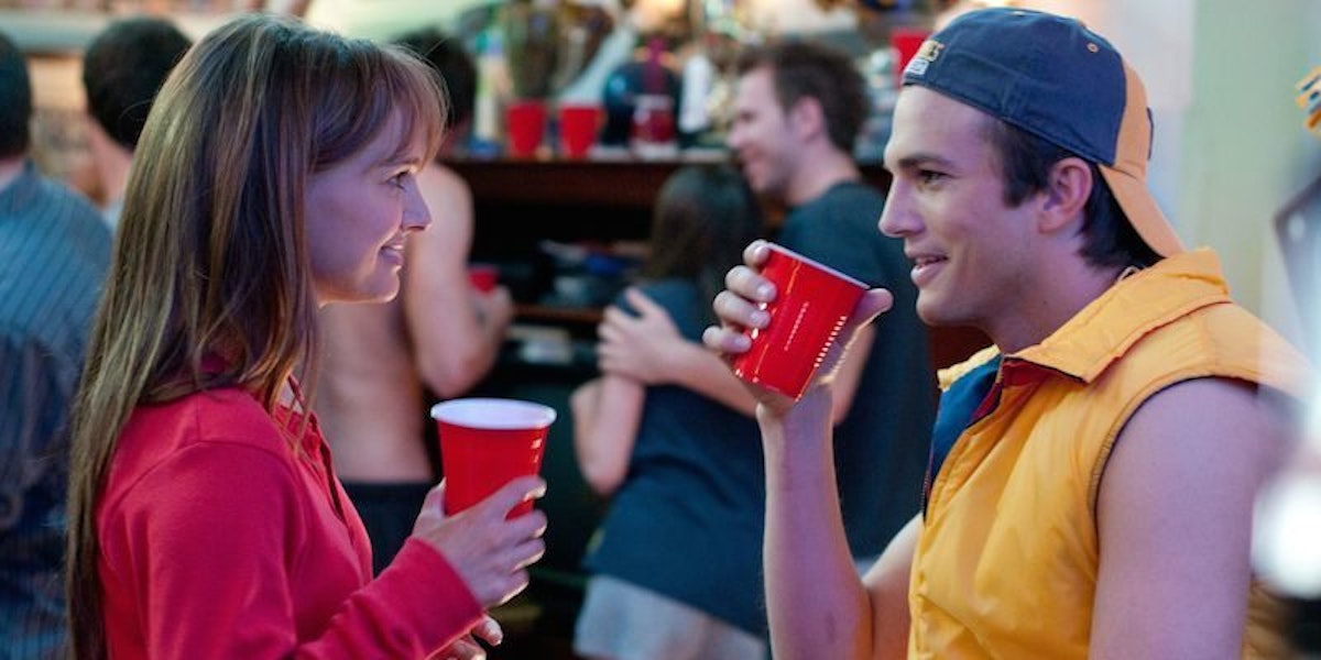 5 Reasons Hooking Up With Your Bff Actually Isnt Such A Bad Idea 