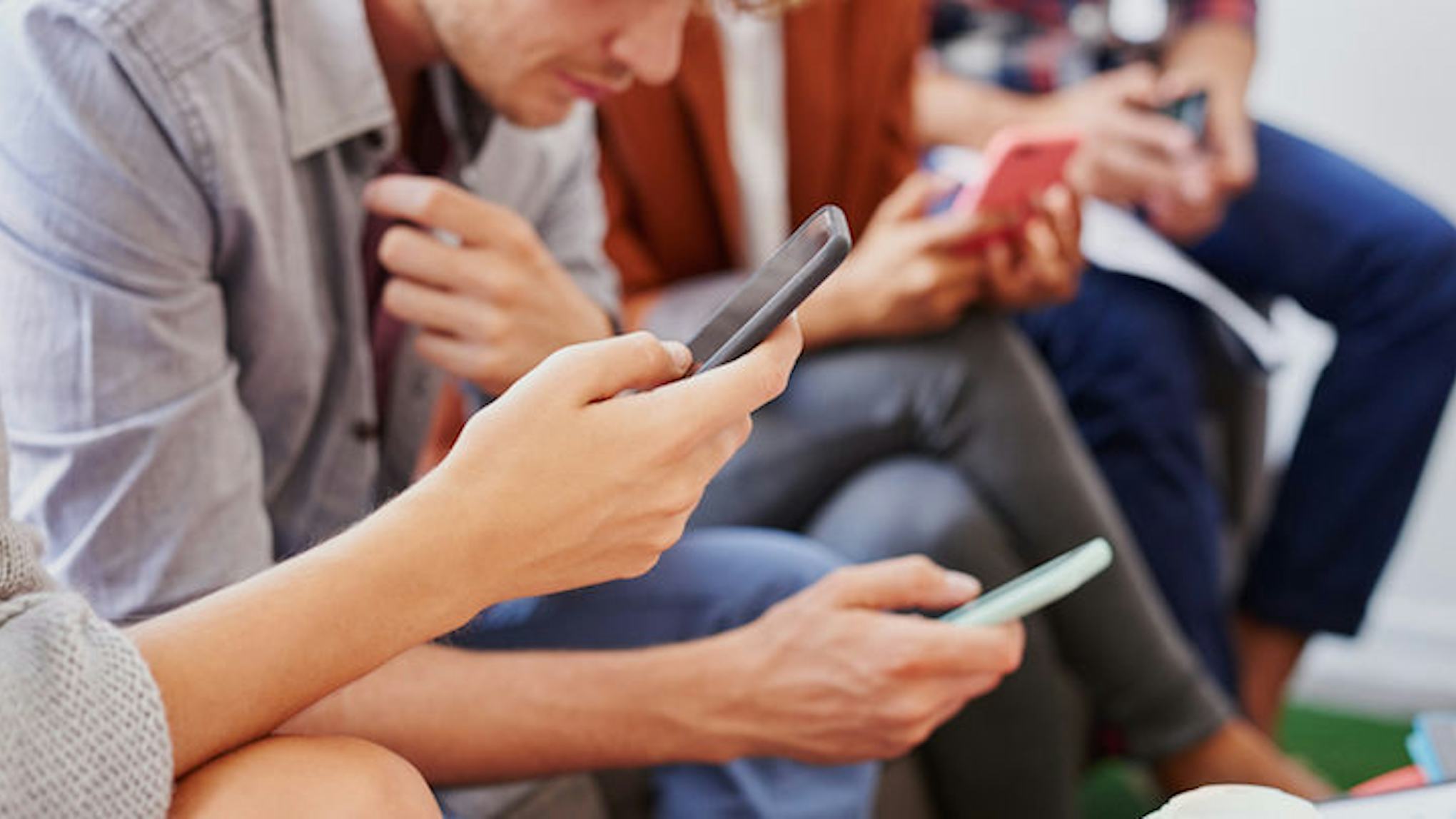 How To Stop The People Around You From Checking Their Phones All The Time