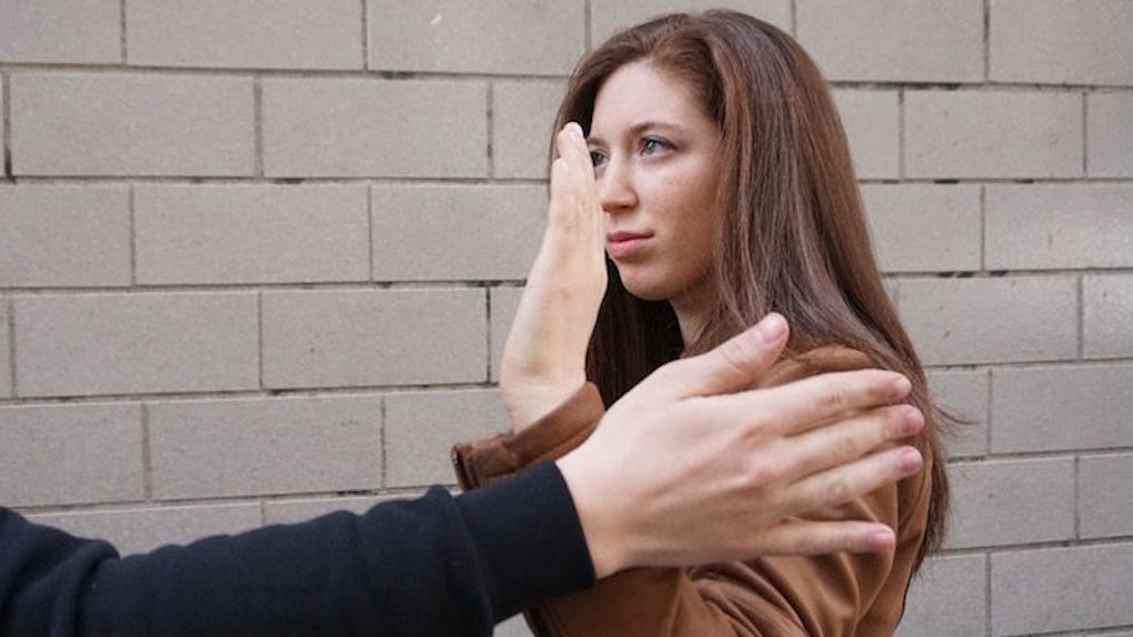 7 Self Defense Moves That Ll Keep You Safe Without Any Mace 7 Self Defense Moves That Ll Keep You Safe Without Any Mace