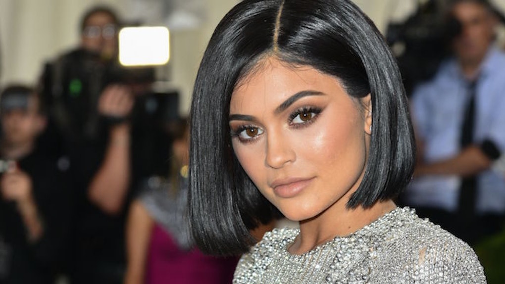 Is Kylie Jenner Really Not Wearing Makeup In Her Latest Selfie
