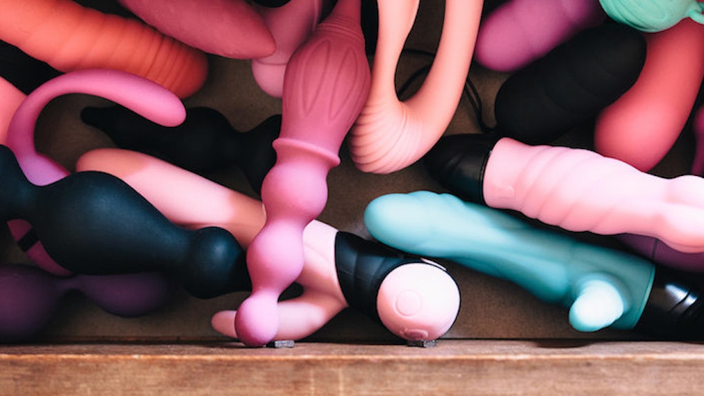 Sex pleasure items Sex pleasure items