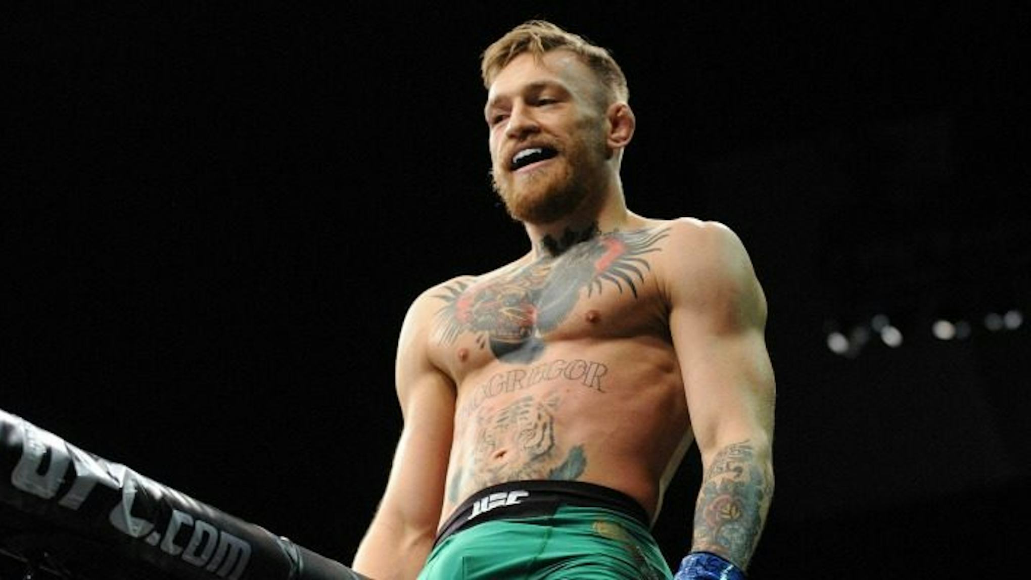 Conor McGregor shows off ripped body ahead of Dustin 
