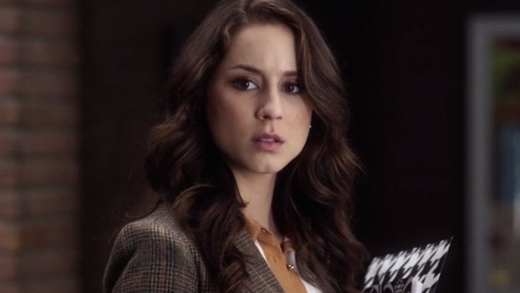 The Pll Twitter Just Slut Shamed Spencer And Troian Bellisario