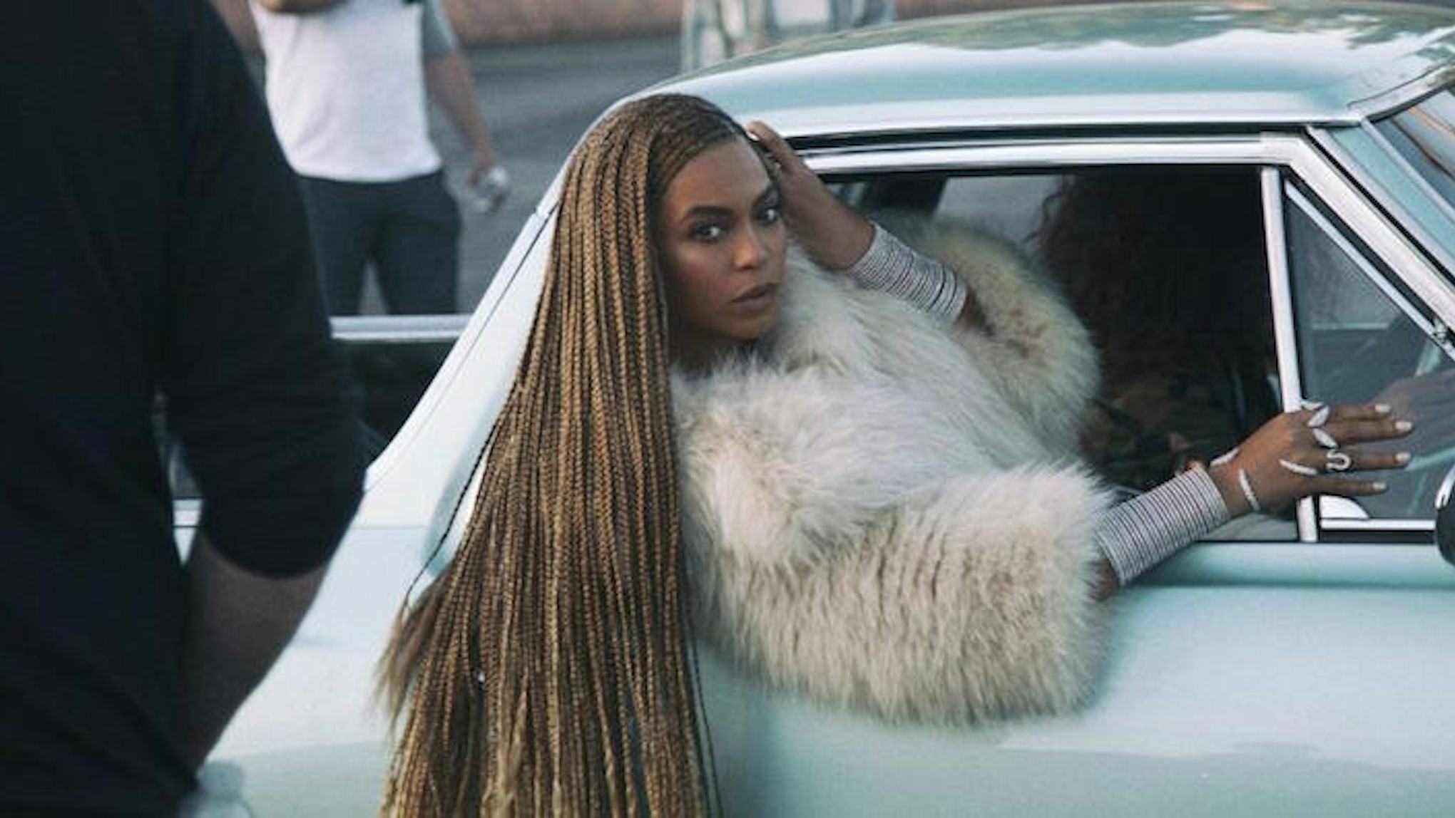 We Finally Know Who 'Becky With The Good Hair' Is In Beyoncé's Song We Finally Know Who 'Becky With The Good Hair' Is In Beyoncé's Song
