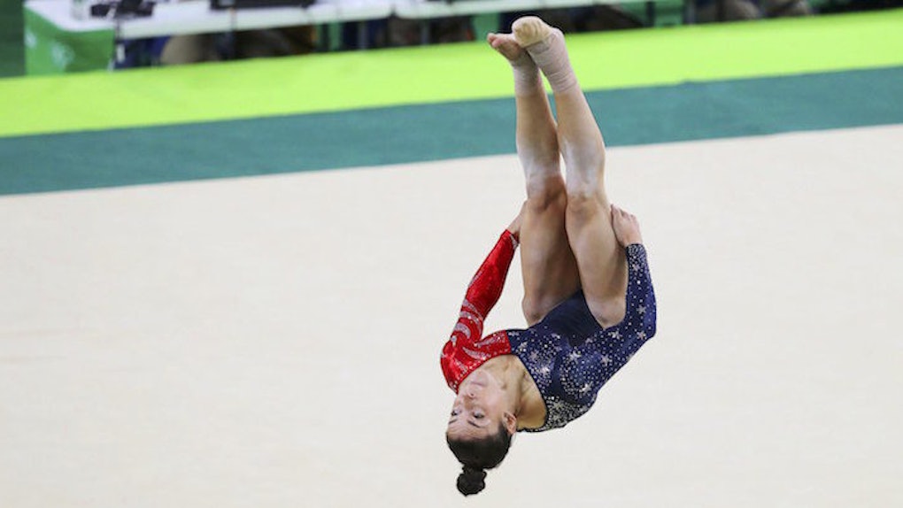 Aly Raisman S Messy Bun Is A Major Clap Back At Gymnastics