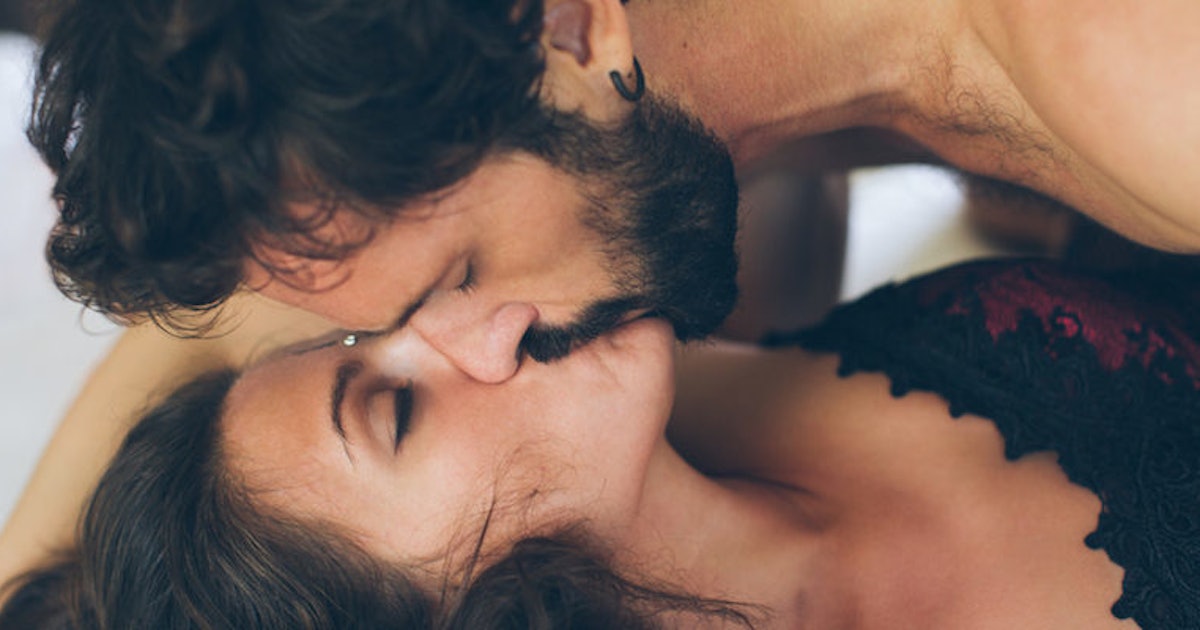 6 Feelings That Come With Having 'Love Sex' For The First Time In Your Life