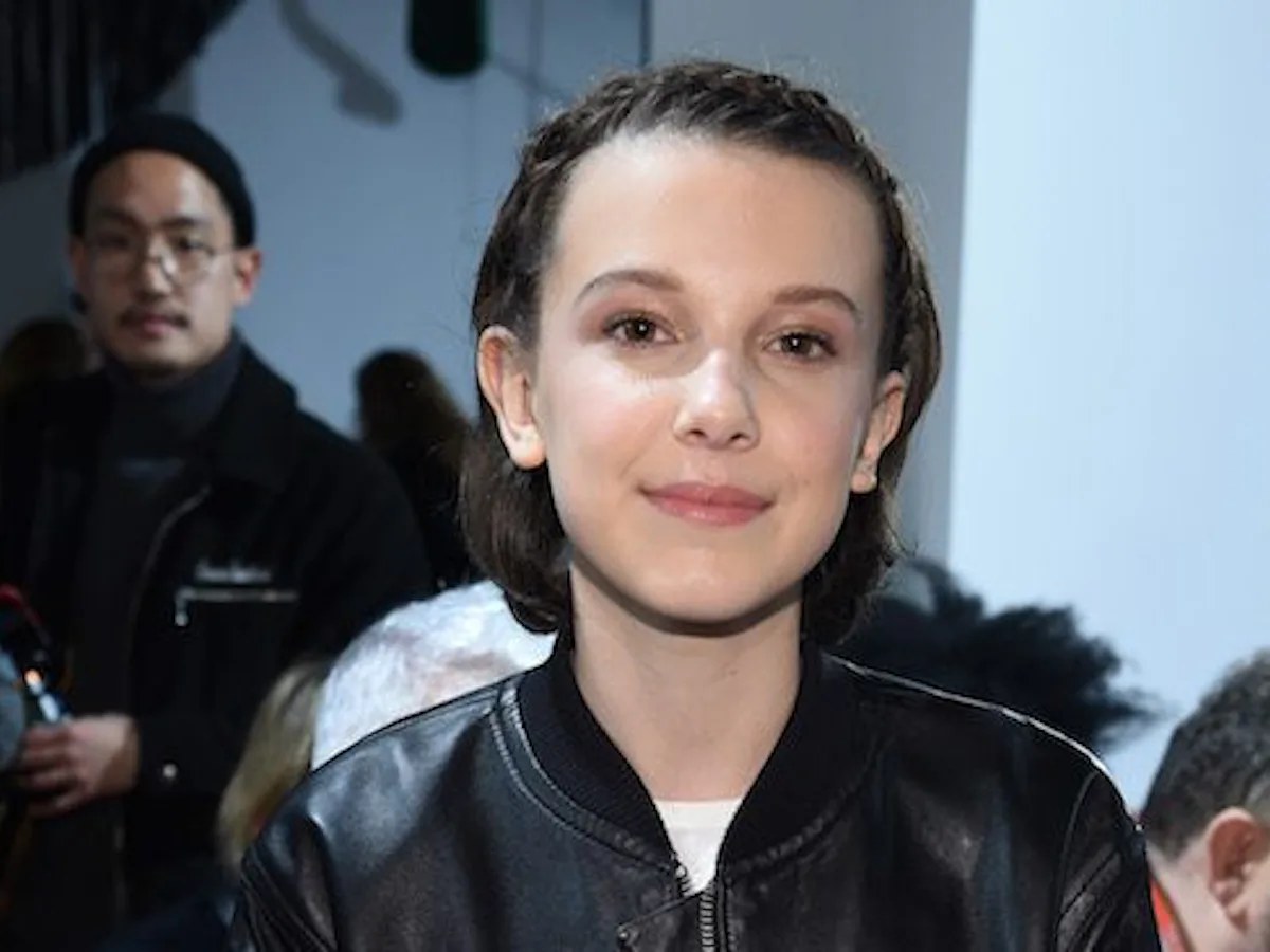 Millie Bobby Brown's 2017 Emmys Look Channels Natalie Portman & It's Stunning Millie Bobby Brown's 2017 Emmys Look Channels Natalie Portman & It's Stunning