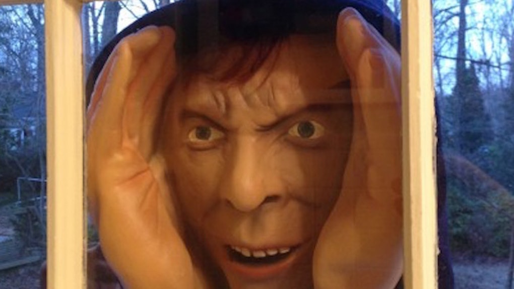 This Peeper Creeper Halloween Decoration Is Everything That S