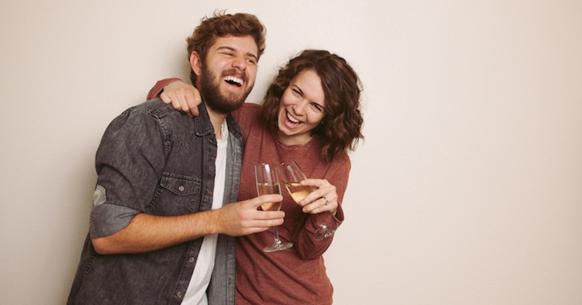 15 Ways Every Woman Can Play It Cool At The Start Of A New Relationship
