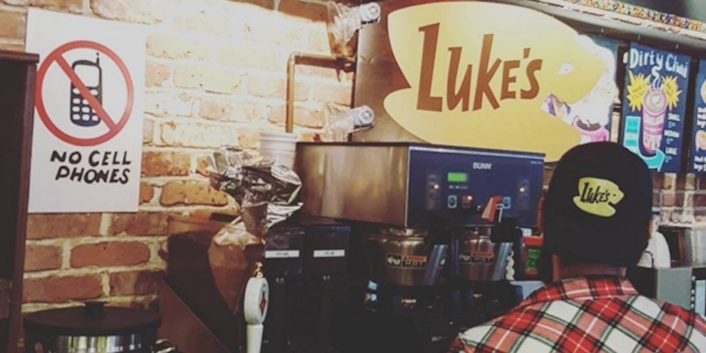Luke's Diner From 'Gilmore Girls' Exists And The Photos Will Give You Life