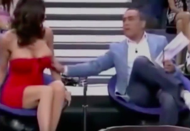 Guy Hut on X: News Anchor's 37G Boobs Pop Out Of Her Shirt During Live  Broadcast (Video) -   / X